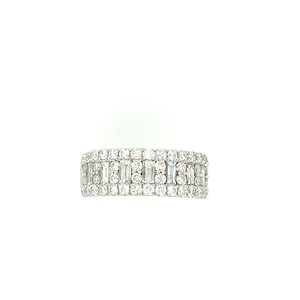 Round and Bagutte Diamond Band