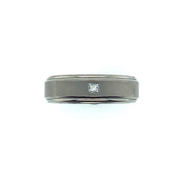 Gents Titanium and Diamond Band