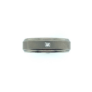 Gents Titanium and Diamond Band